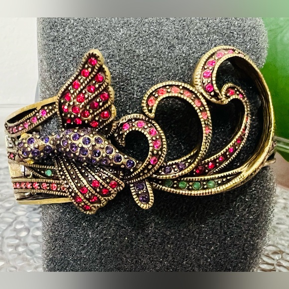 Heidi Daus 🆕 “Strictly For The Birds” Crystal Bird Bracelet size Small